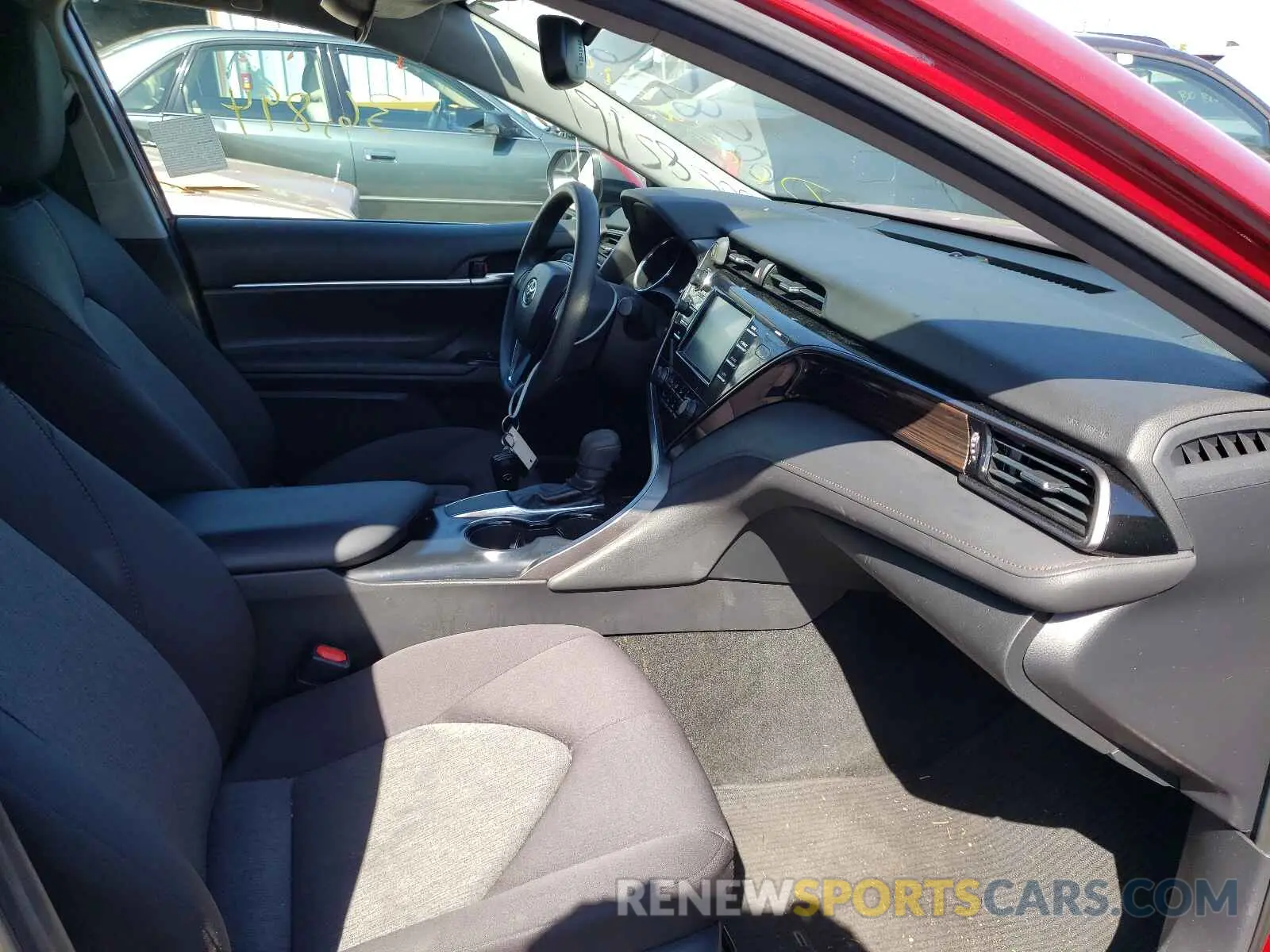 5 Photograph of a damaged car 4T1B11HK8KU766616 TOYOTA CAMRY 2019