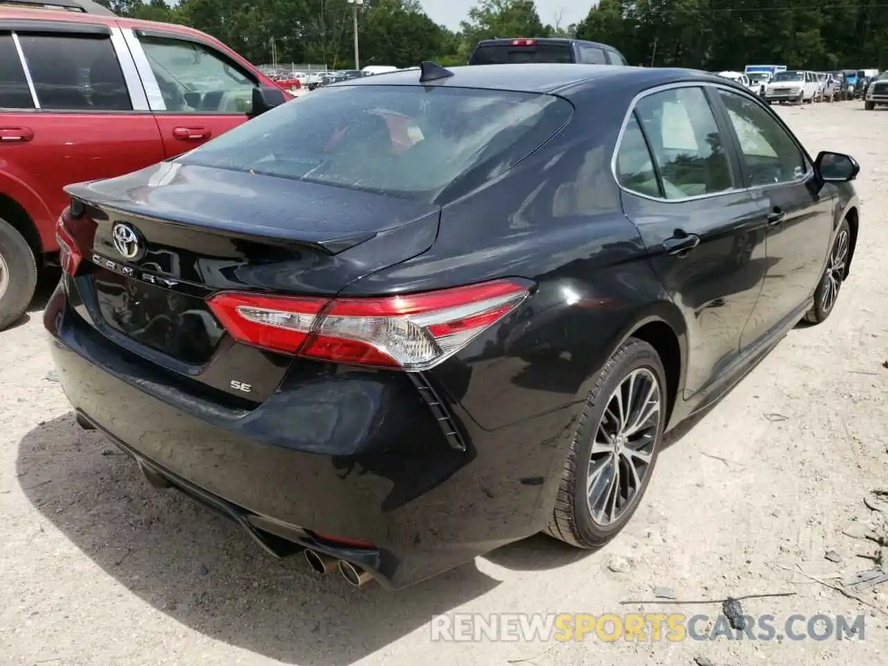 4 Photograph of a damaged car 4T1B11HK8KU772576 TOYOTA CAMRY 2019