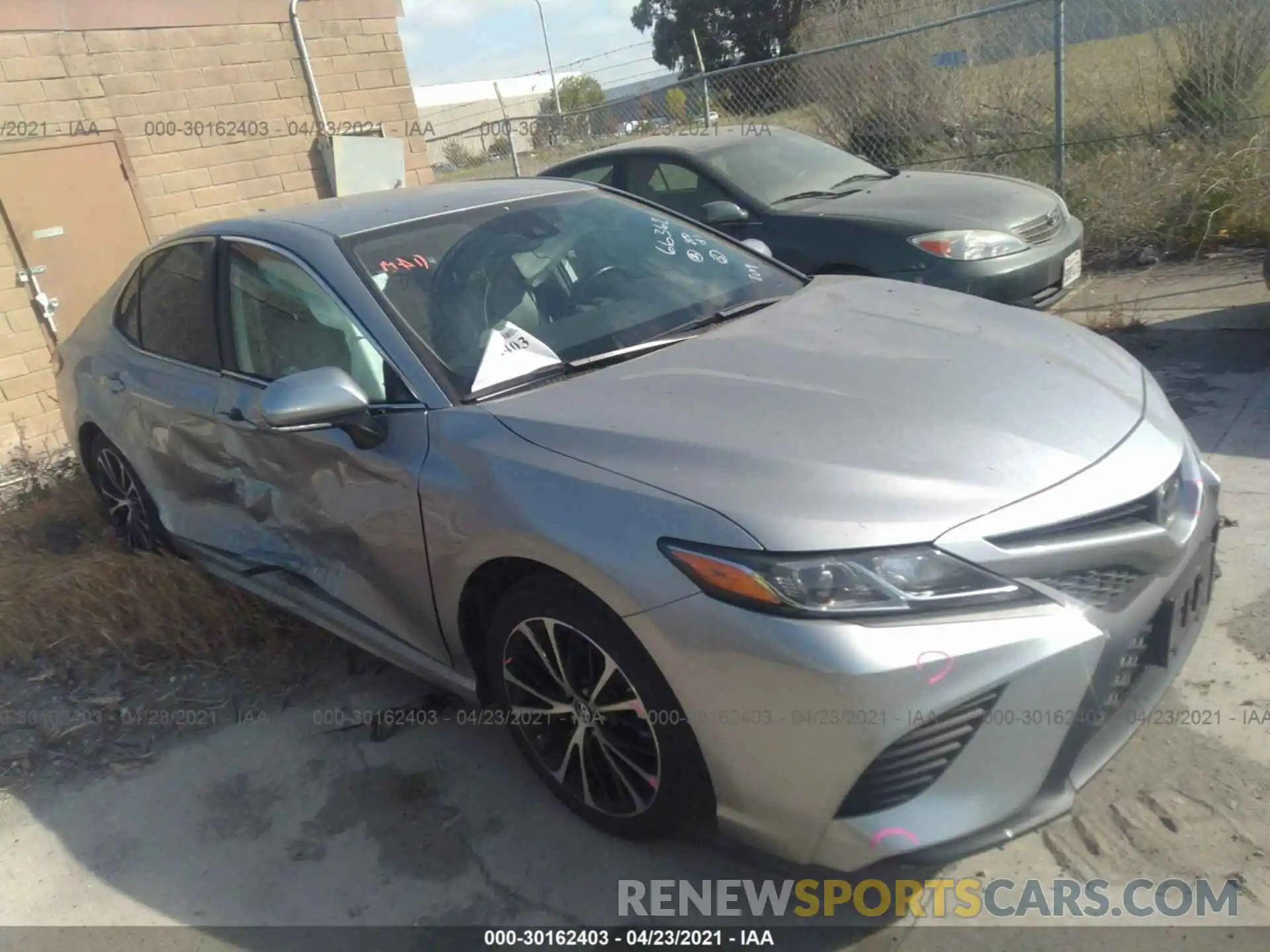 1 Photograph of a damaged car 4T1B11HK8KU779138 TOYOTA CAMRY 2019