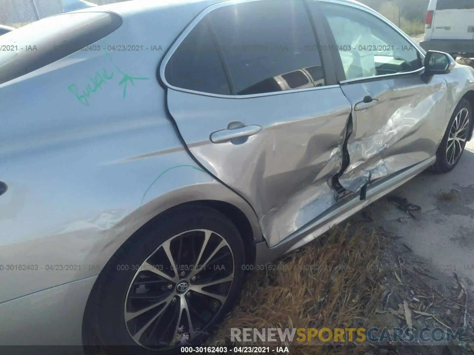 6 Photograph of a damaged car 4T1B11HK8KU779138 TOYOTA CAMRY 2019