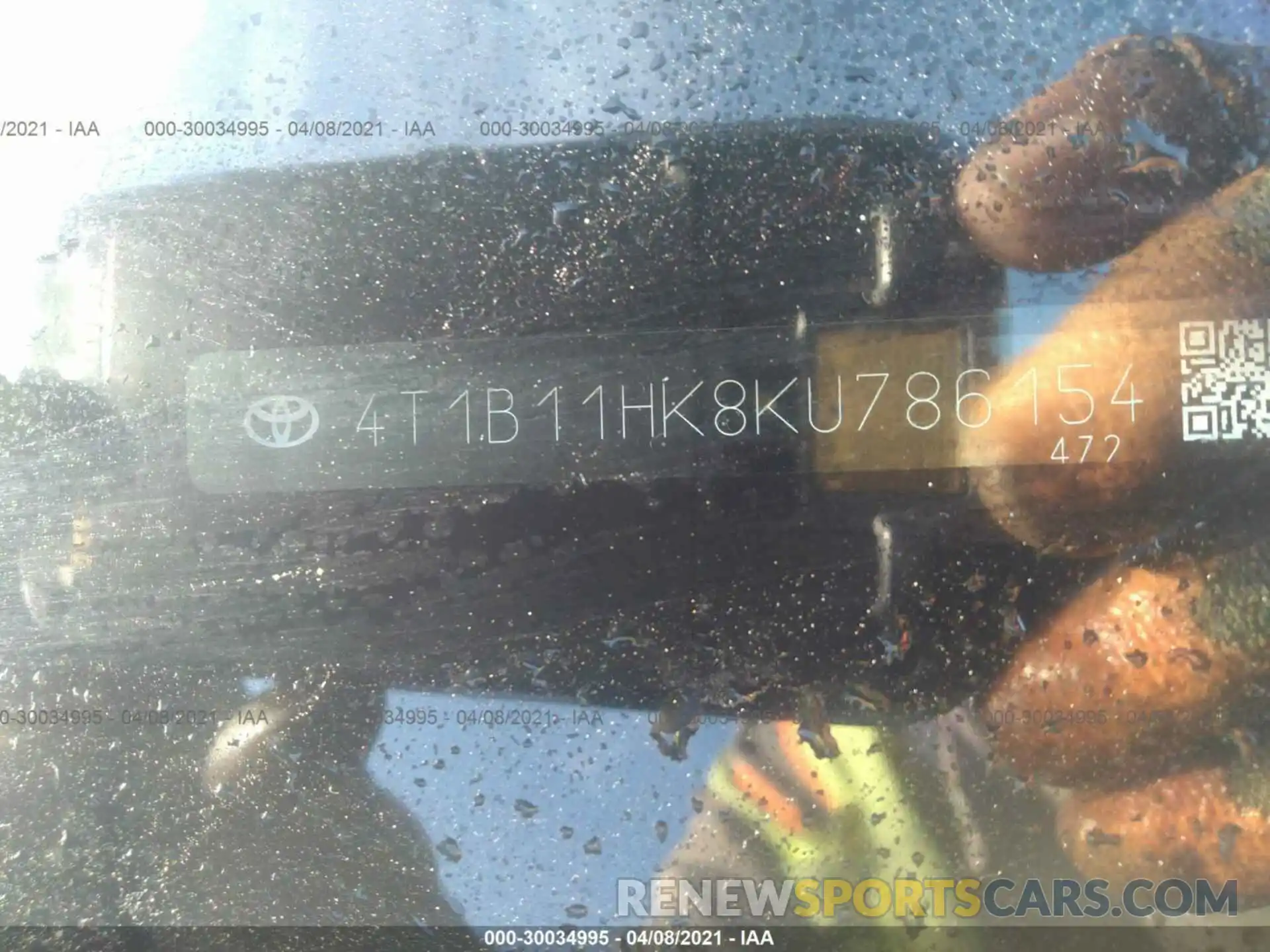 9 Photograph of a damaged car 4T1B11HK8KU786154 TOYOTA CAMRY 2019