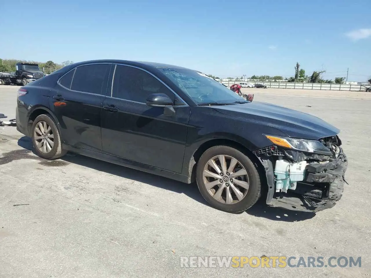 4 Photograph of a damaged car 4T1B11HK8KU786641 TOYOTA CAMRY 2019