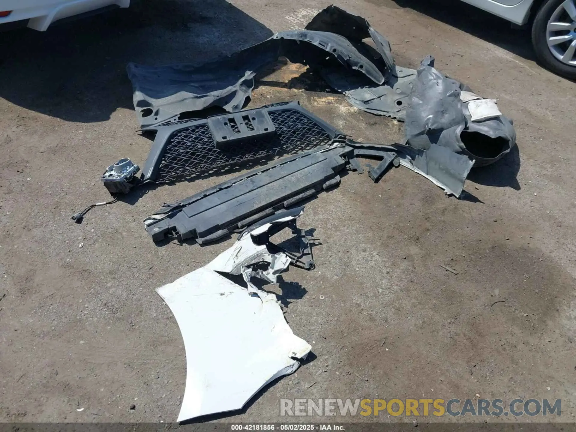 12 Photograph of a damaged car 4T1B11HK8KU789264 TOYOTA CAMRY 2019