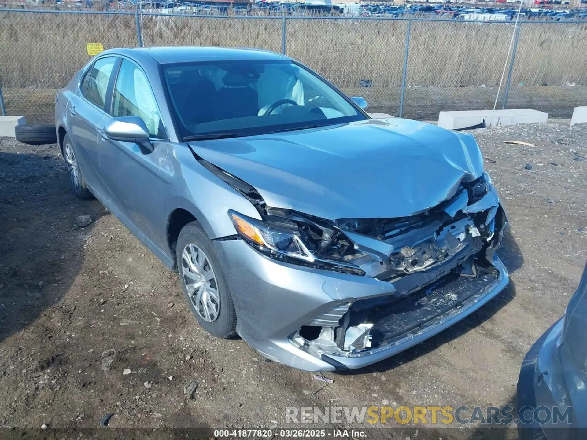 1 Photograph of a damaged car 4T1B11HK8KU792519 TOYOTA CAMRY 2019