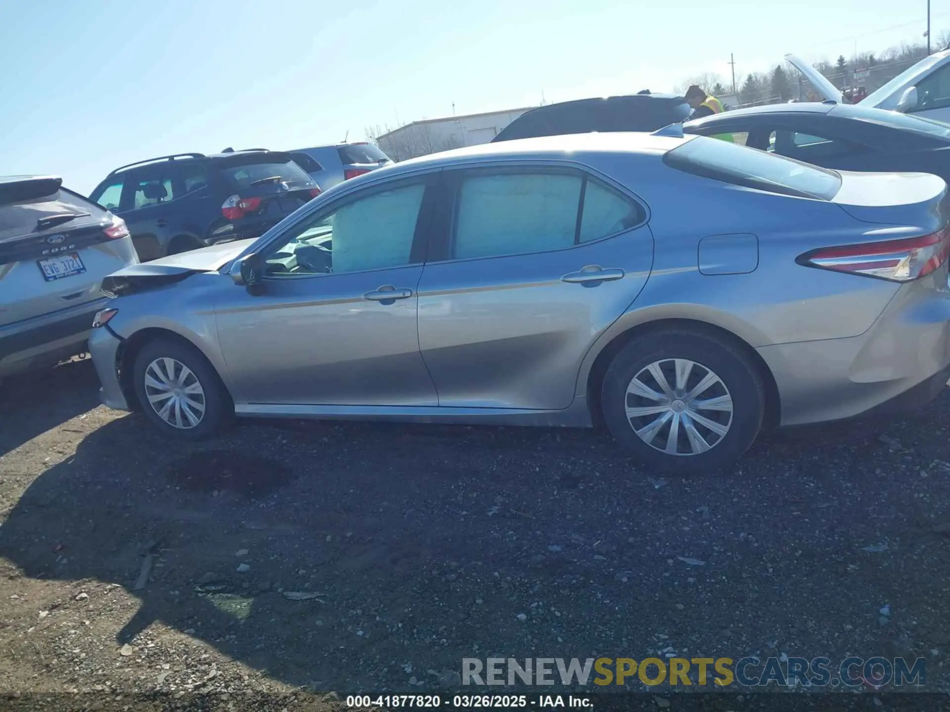 14 Photograph of a damaged car 4T1B11HK8KU792519 TOYOTA CAMRY 2019