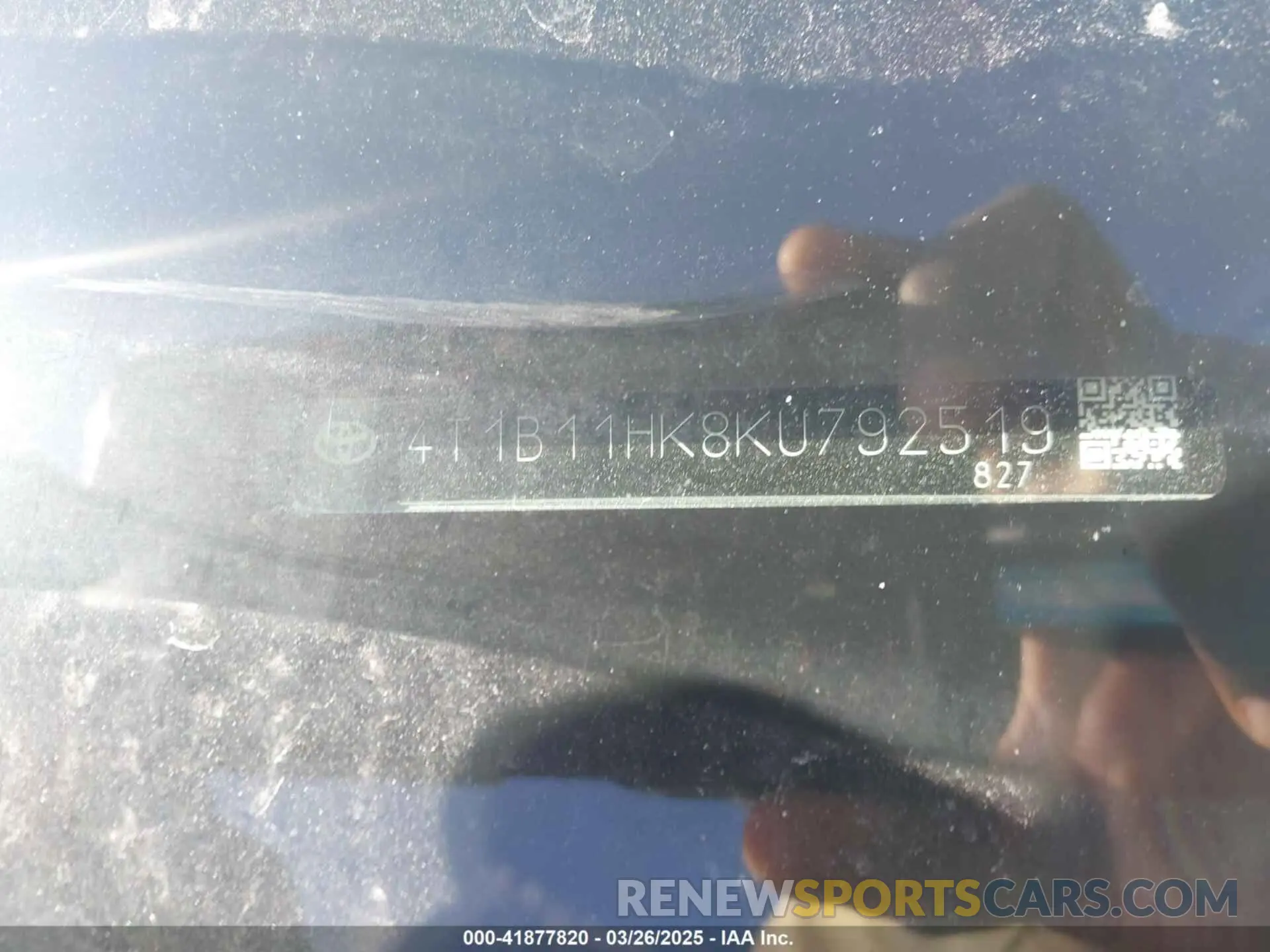 9 Photograph of a damaged car 4T1B11HK8KU792519 TOYOTA CAMRY 2019
