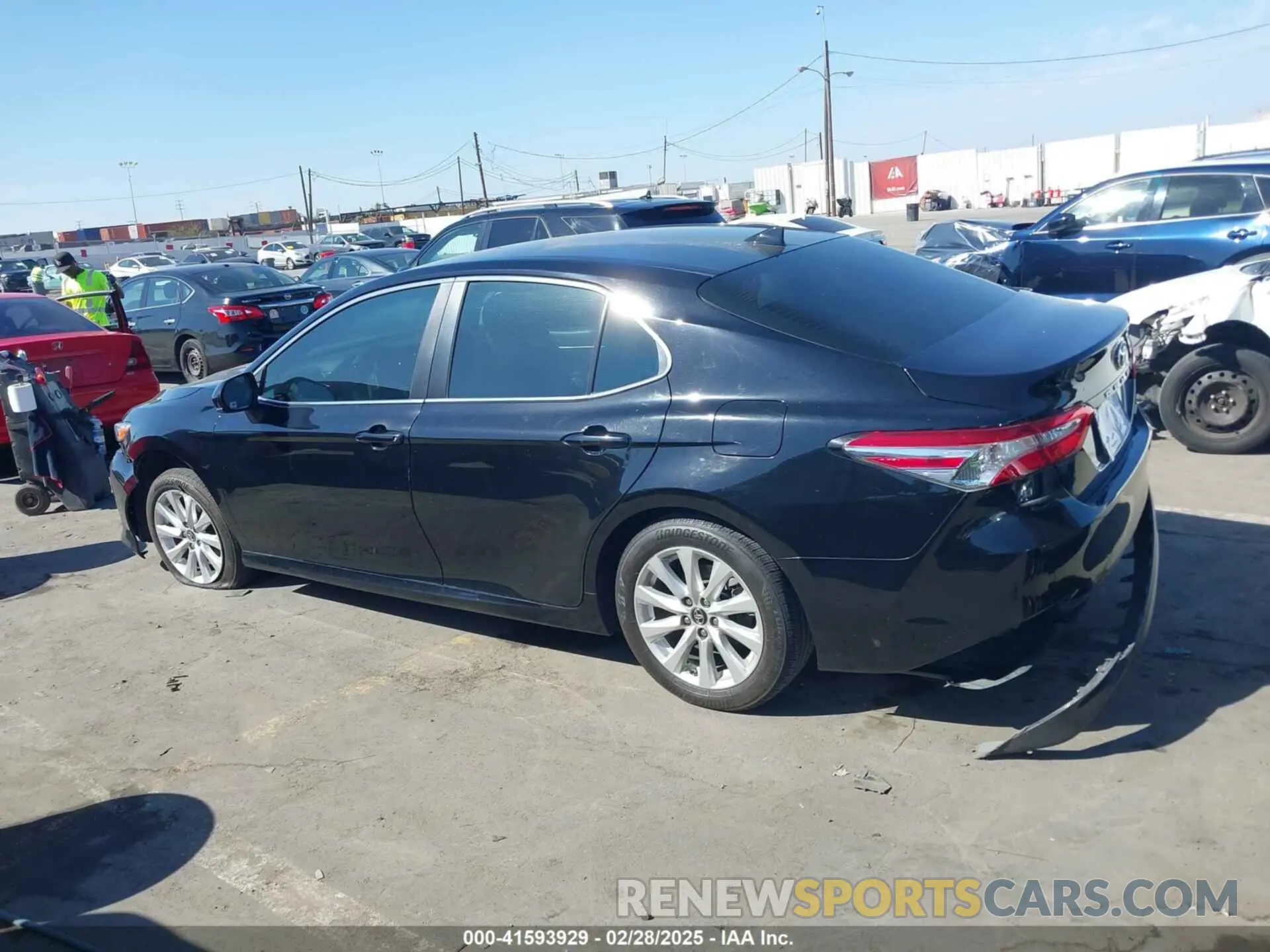 14 Photograph of a damaged car 4T1B11HK8KU793850 TOYOTA CAMRY 2019