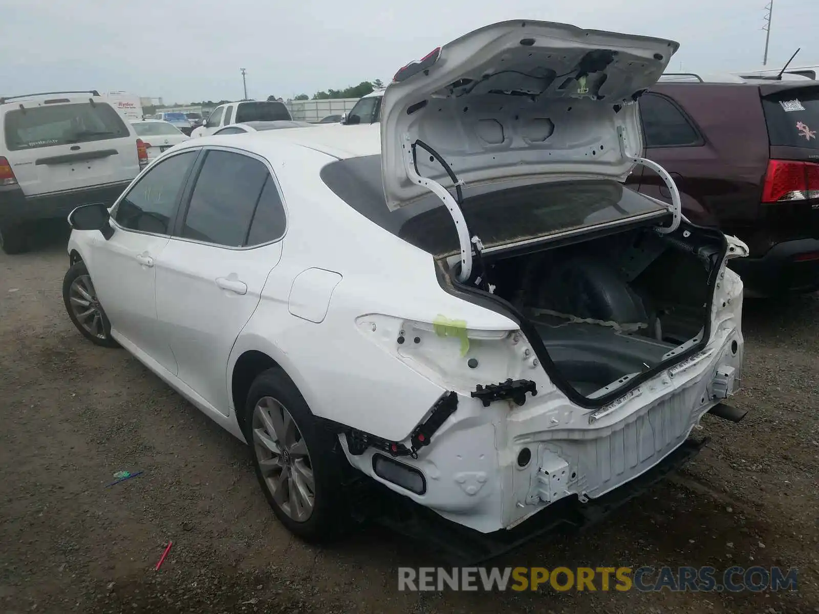 3 Photograph of a damaged car 4T1B11HK8KU795033 TOYOTA CAMRY 2019