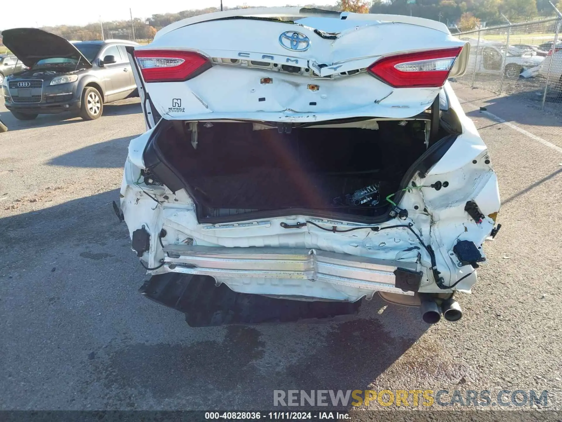 6 Photograph of a damaged car 4T1B11HK8KU796408 TOYOTA CAMRY 2019