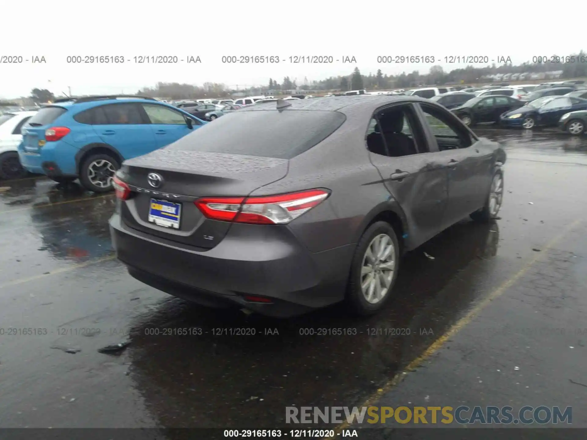 4 Photograph of a damaged car 4T1B11HK8KU801039 TOYOTA CAMRY 2019