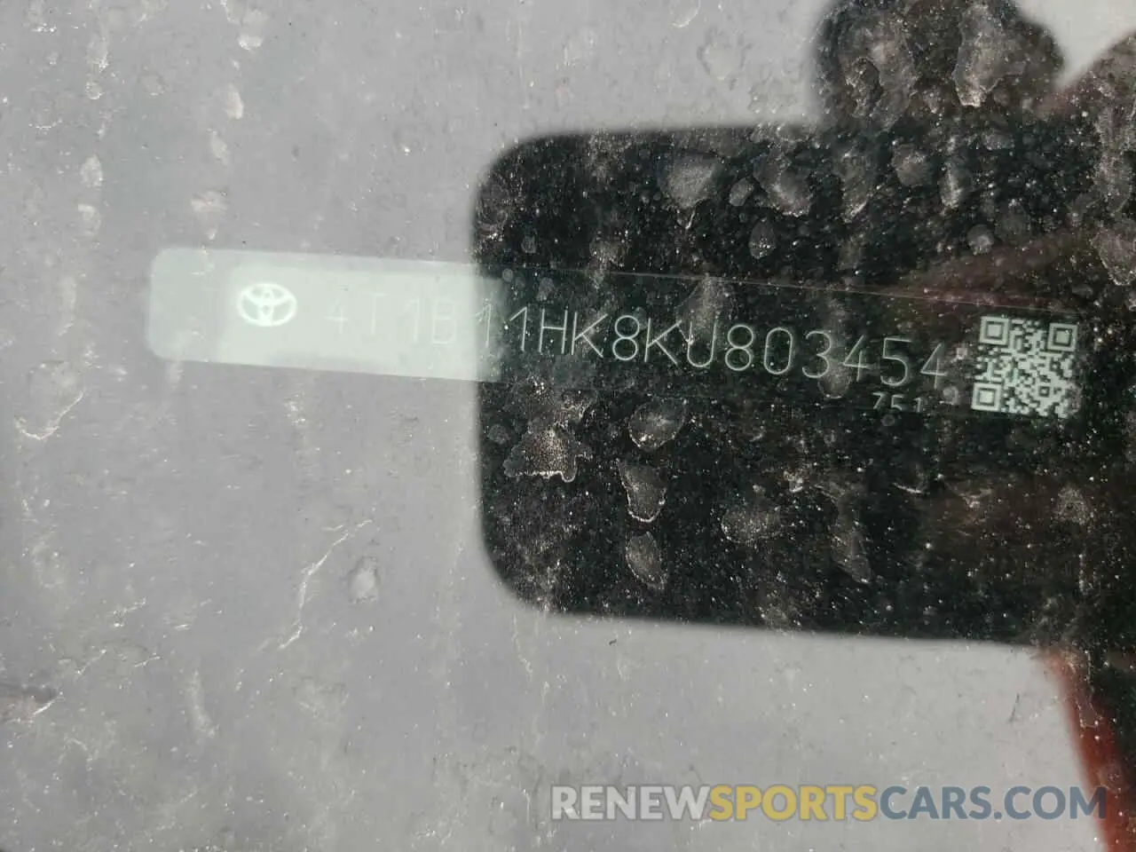 13 Photograph of a damaged car 4T1B11HK8KU803454 TOYOTA CAMRY 2019