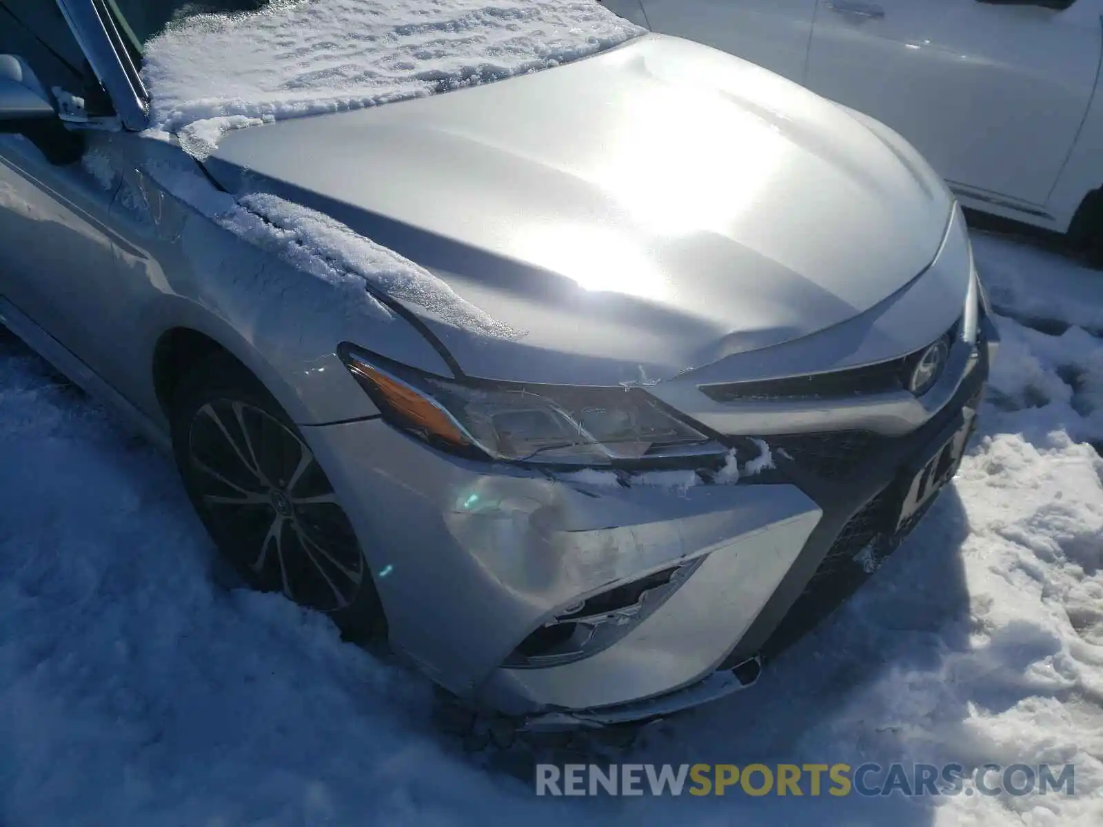 9 Photograph of a damaged car 4T1B11HK8KU806290 TOYOTA CAMRY 2019