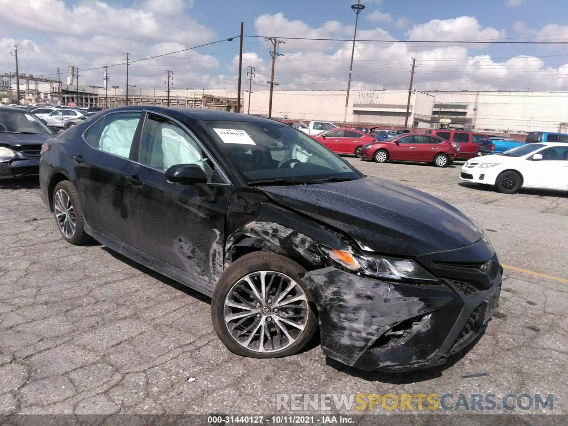 1 Photograph of a damaged car 4T1B11HK8KU808301 TOYOTA CAMRY 2019