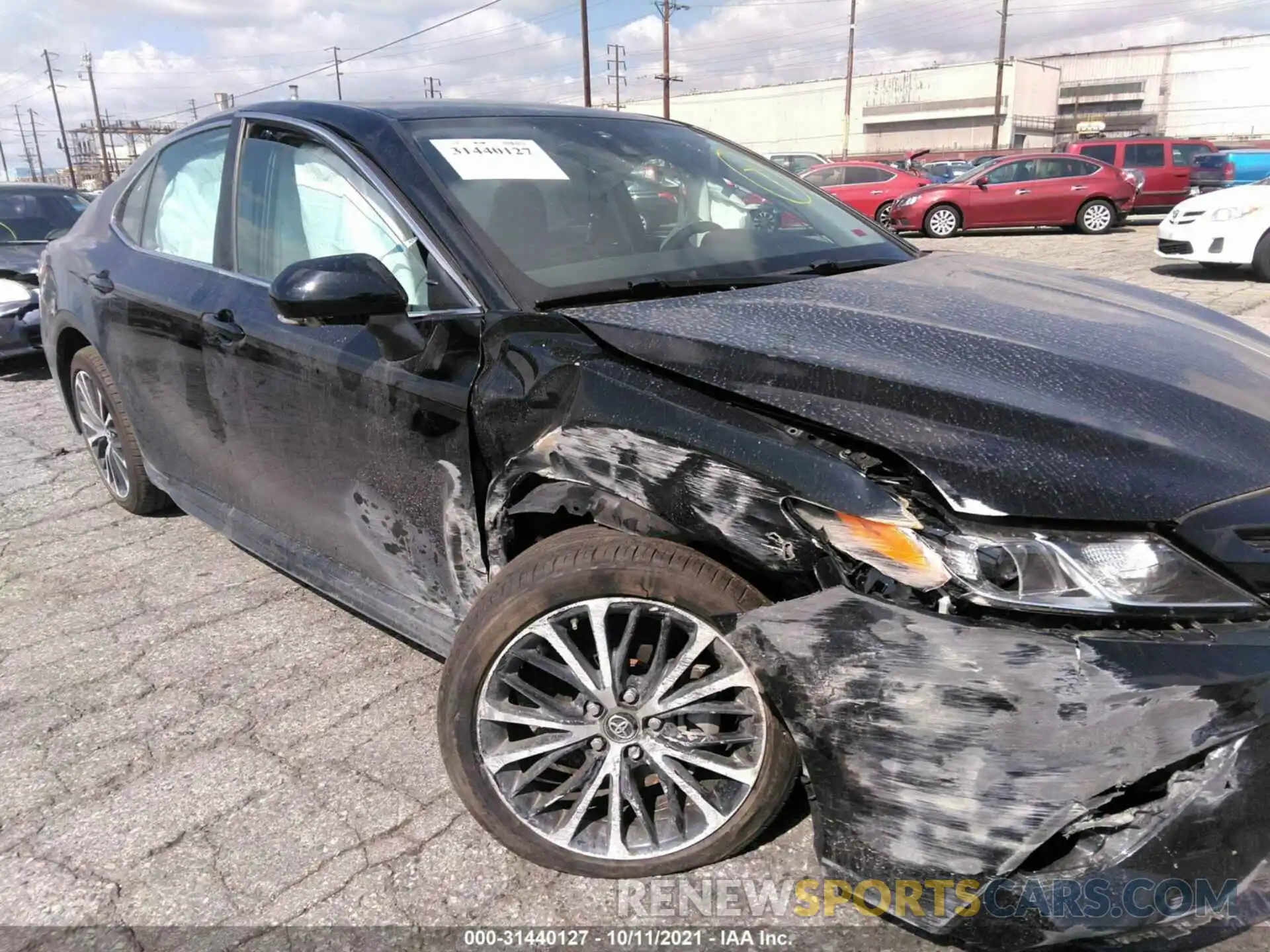 6 Photograph of a damaged car 4T1B11HK8KU808301 TOYOTA CAMRY 2019