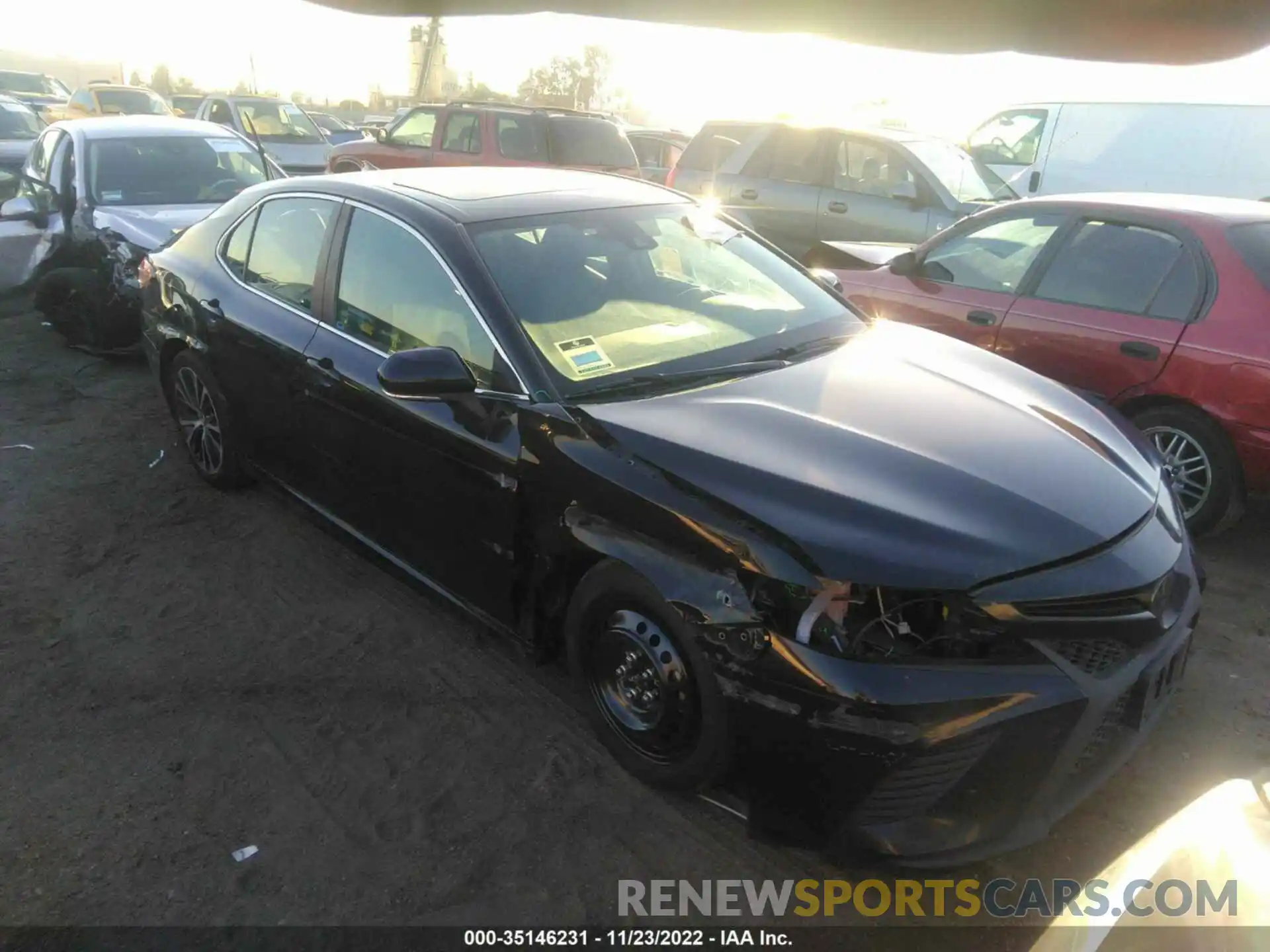 1 Photograph of a damaged car 4T1B11HK8KU819590 TOYOTA CAMRY 2019