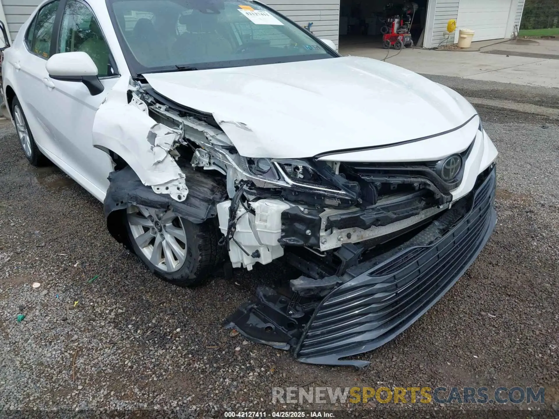 6 Photograph of a damaged car 4T1B11HK8KU819721 TOYOTA CAMRY 2019