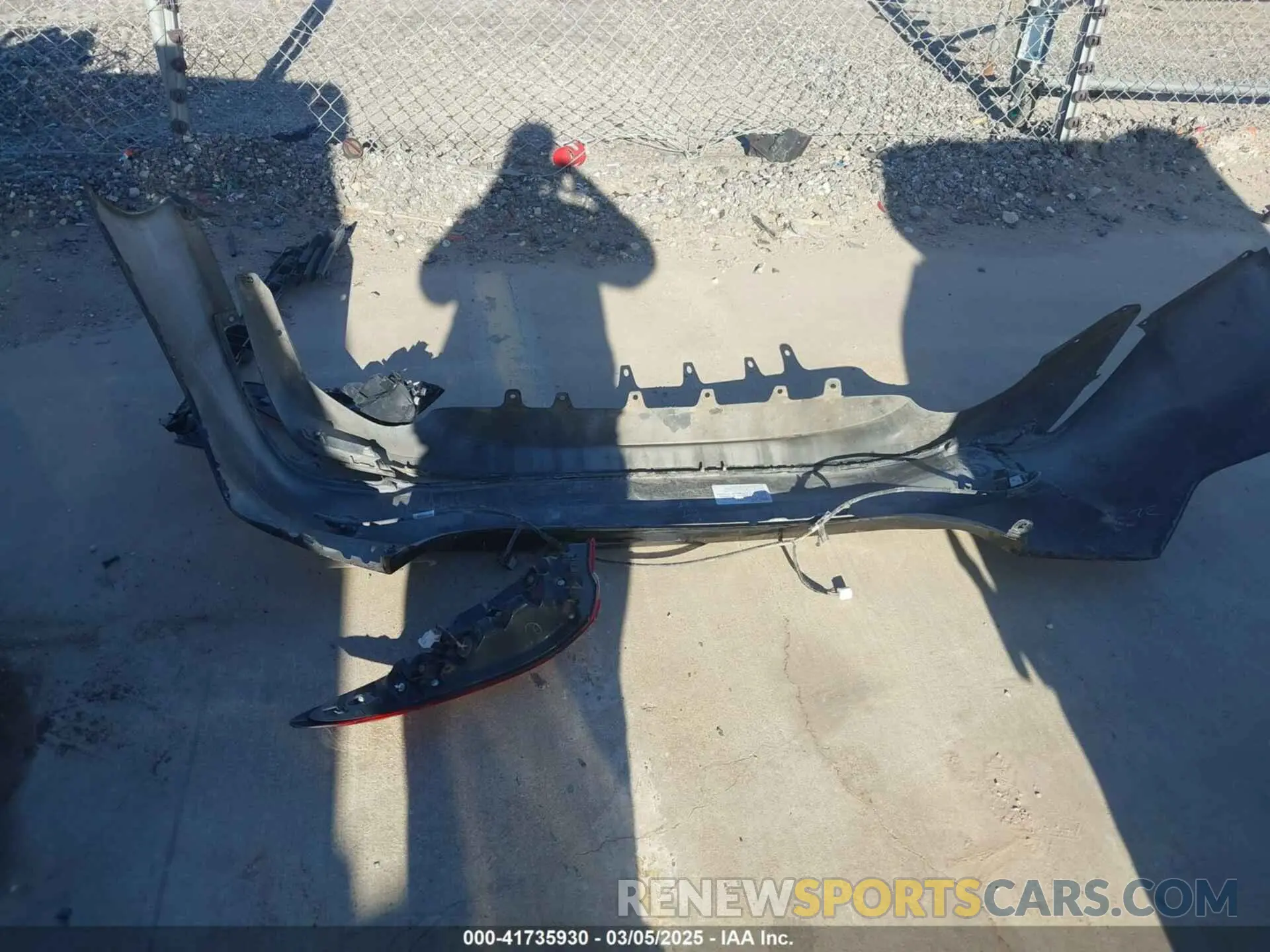 12 Photograph of a damaged car 4T1B11HK8KU820433 TOYOTA CAMRY 2019