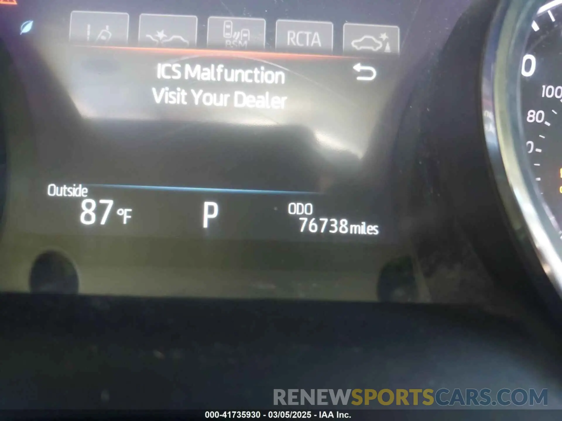 16 Photograph of a damaged car 4T1B11HK8KU820433 TOYOTA CAMRY 2019