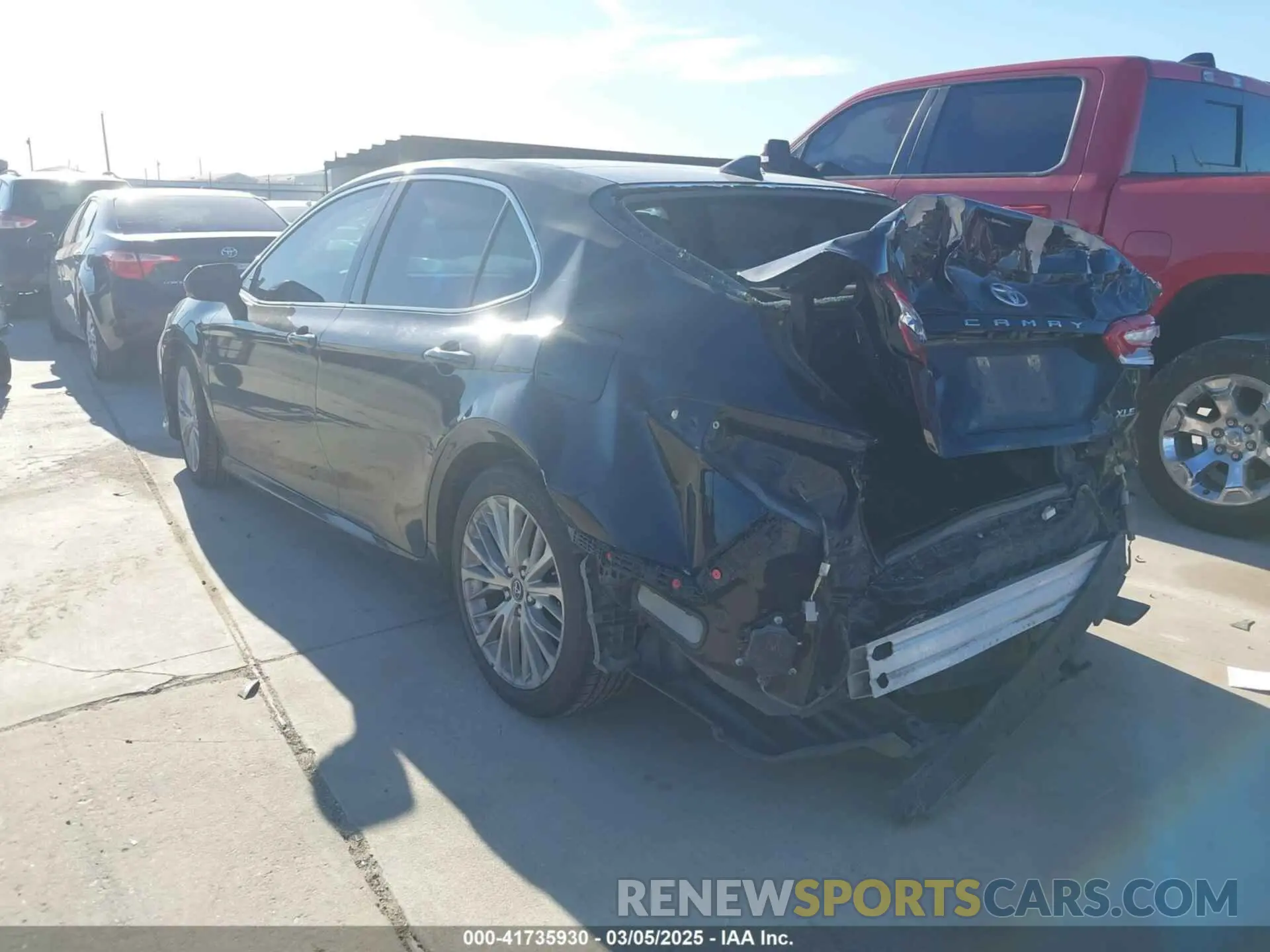 3 Photograph of a damaged car 4T1B11HK8KU820433 TOYOTA CAMRY 2019