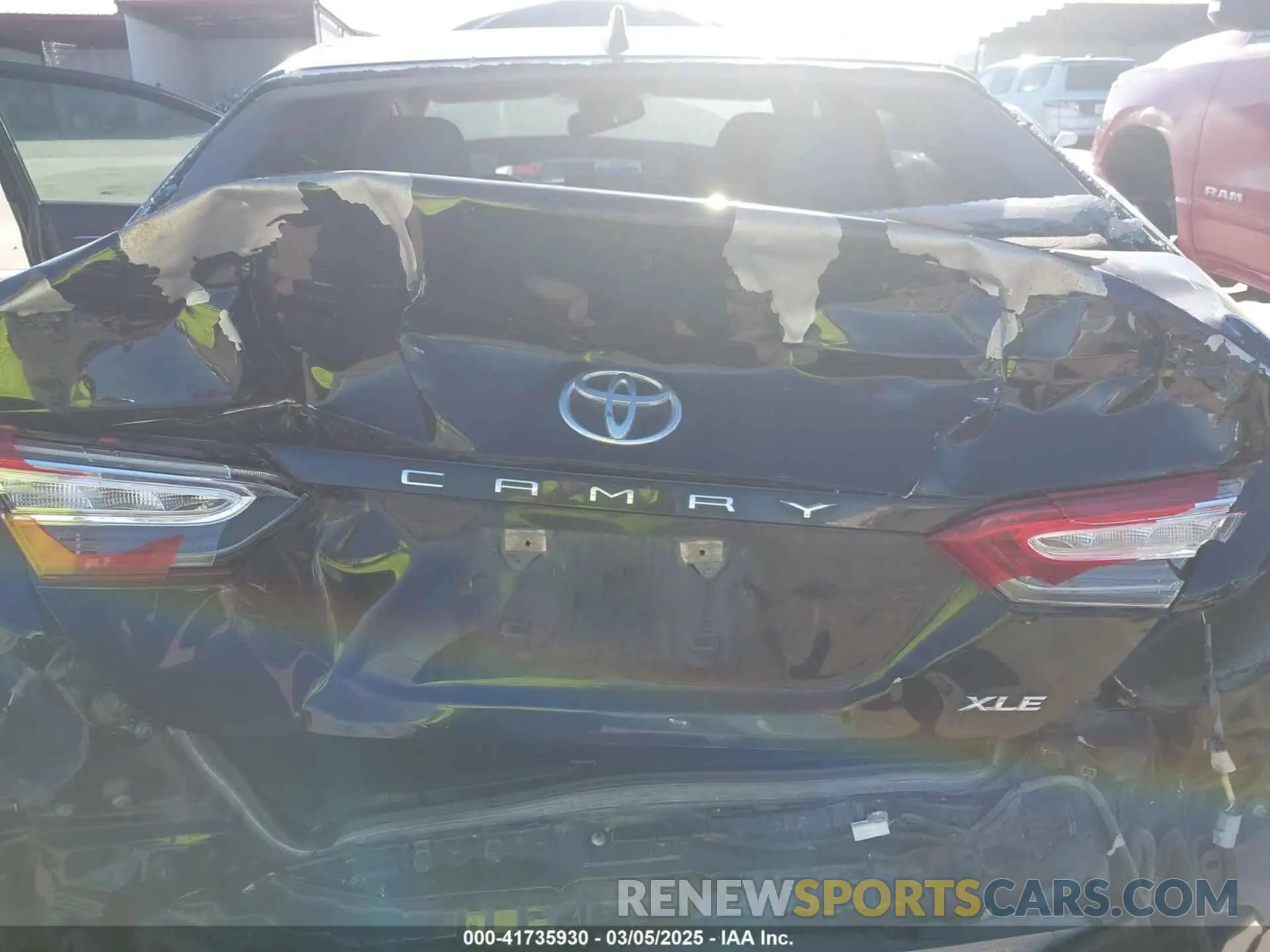 6 Photograph of a damaged car 4T1B11HK8KU820433 TOYOTA CAMRY 2019