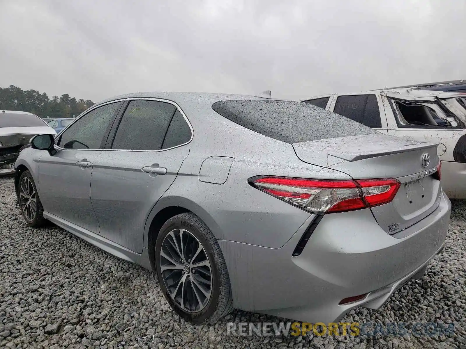 3 Photograph of a damaged car 4T1B11HK8KU820478 TOYOTA CAMRY 2019