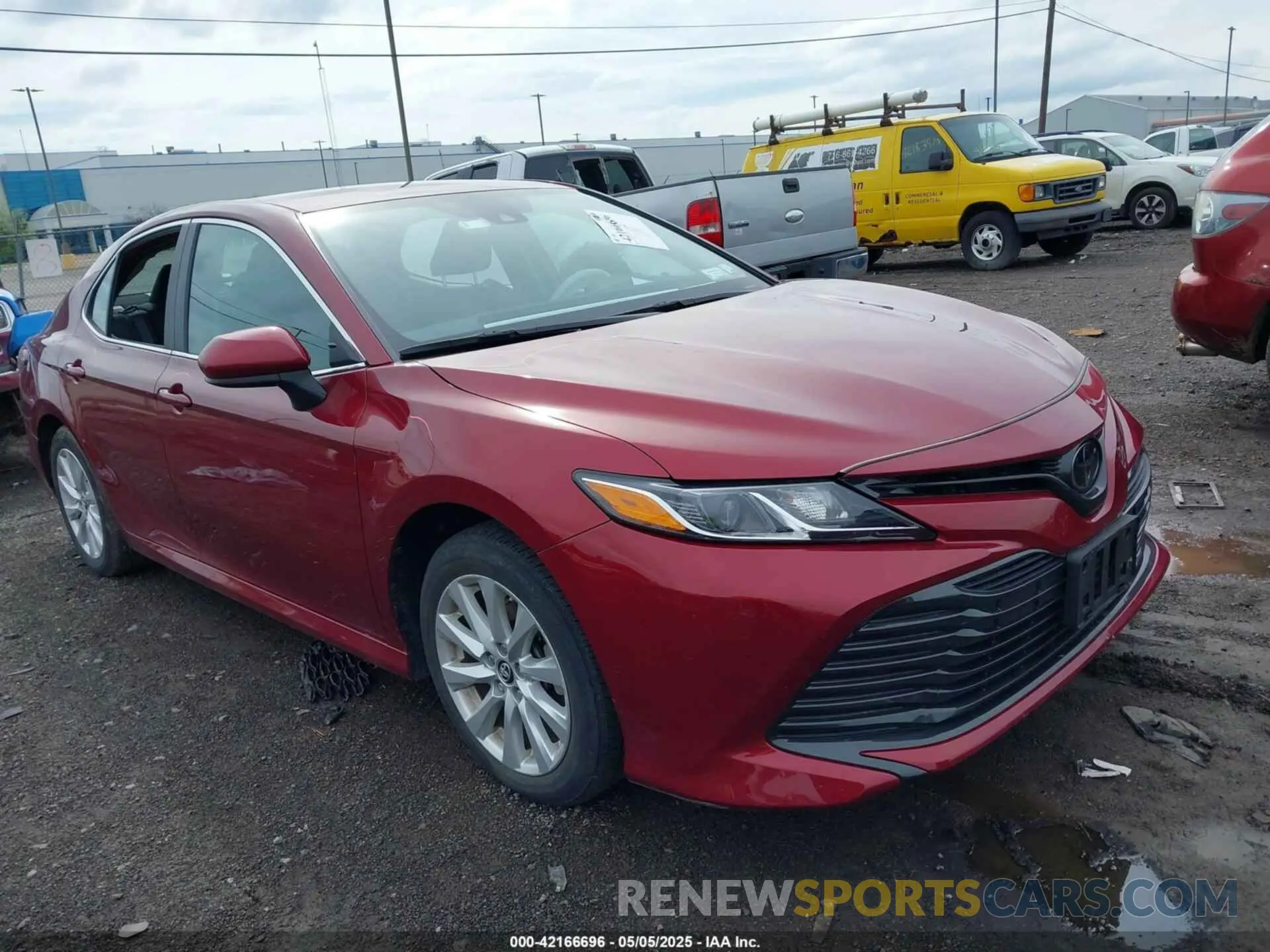 1 Photograph of a damaged car 4T1B11HK8KU823736 TOYOTA CAMRY 2019