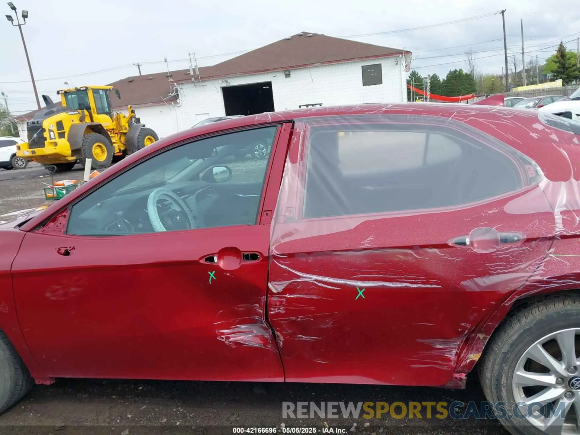 14 Photograph of a damaged car 4T1B11HK8KU823736 TOYOTA CAMRY 2019
