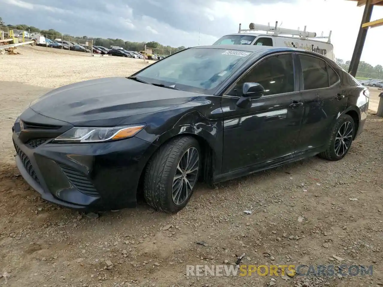 1 Photograph of a damaged car 4T1B11HK8KU825695 TOYOTA CAMRY 2019