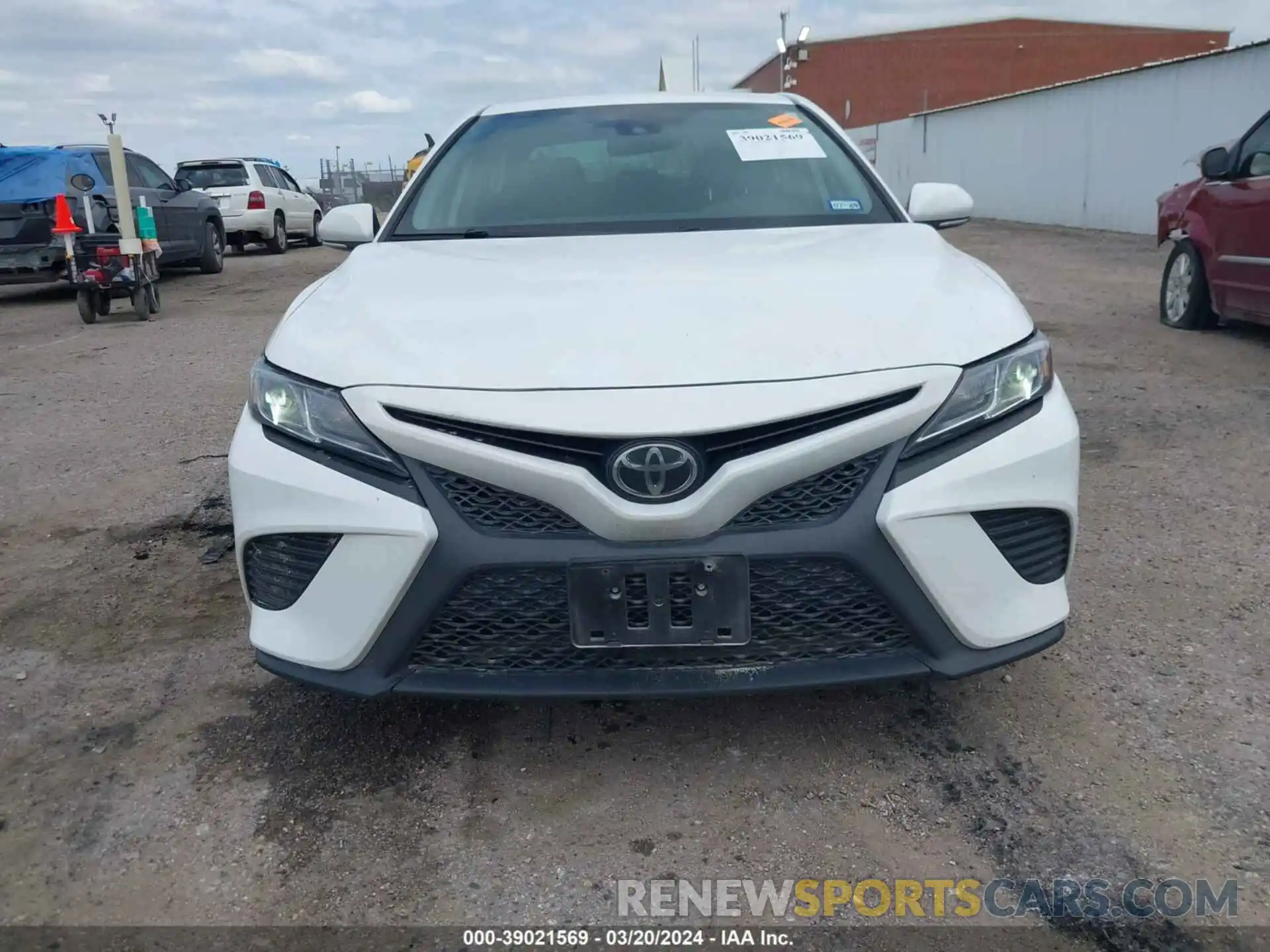 6 Photograph of a damaged car 4T1B11HK8KU827785 TOYOTA CAMRY 2019