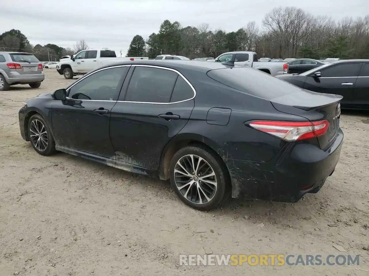 2 Photograph of a damaged car 4T1B11HK8KU828001 TOYOTA CAMRY 2019