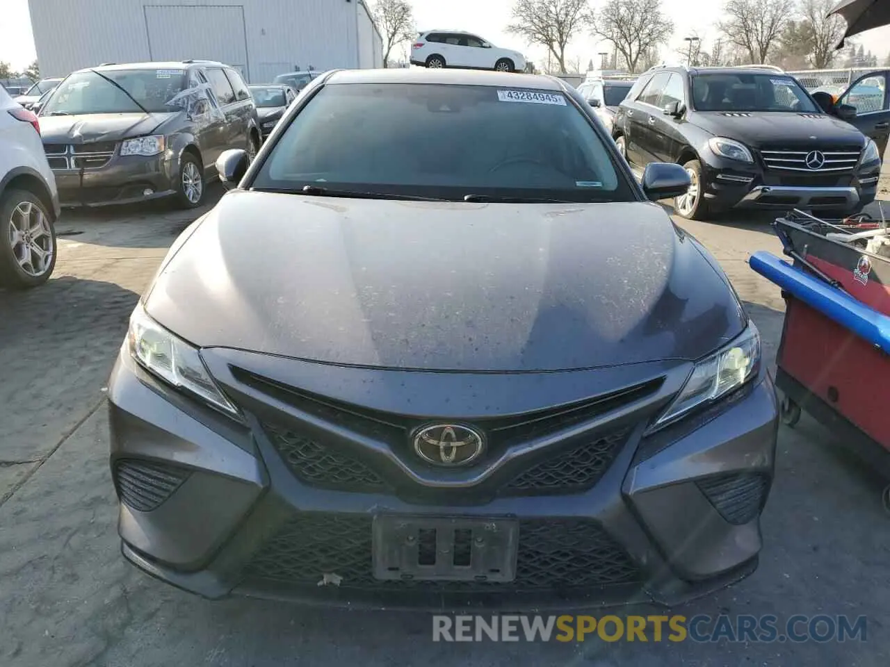5 Photograph of a damaged car 4T1B11HK8KU829648 TOYOTA CAMRY 2019