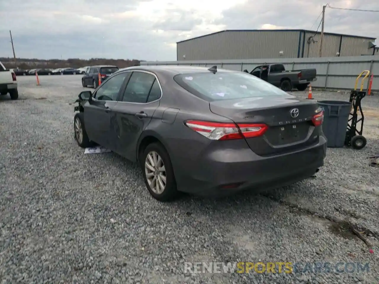 3 Photograph of a damaged car 4T1B11HK8KU830640 TOYOTA CAMRY 2019