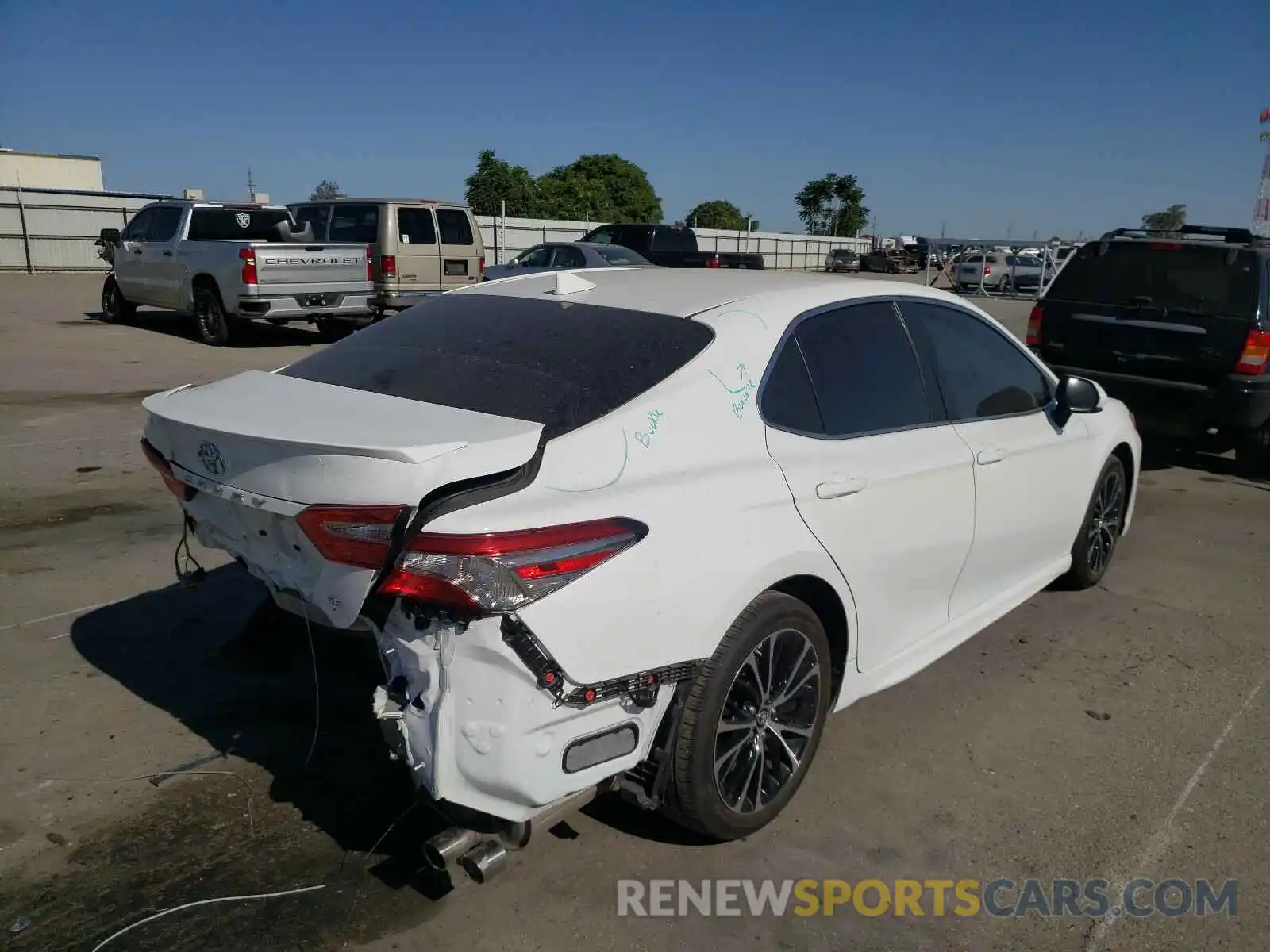 4 Photograph of a damaged car 4T1B11HK8KU831979 TOYOTA CAMRY 2019