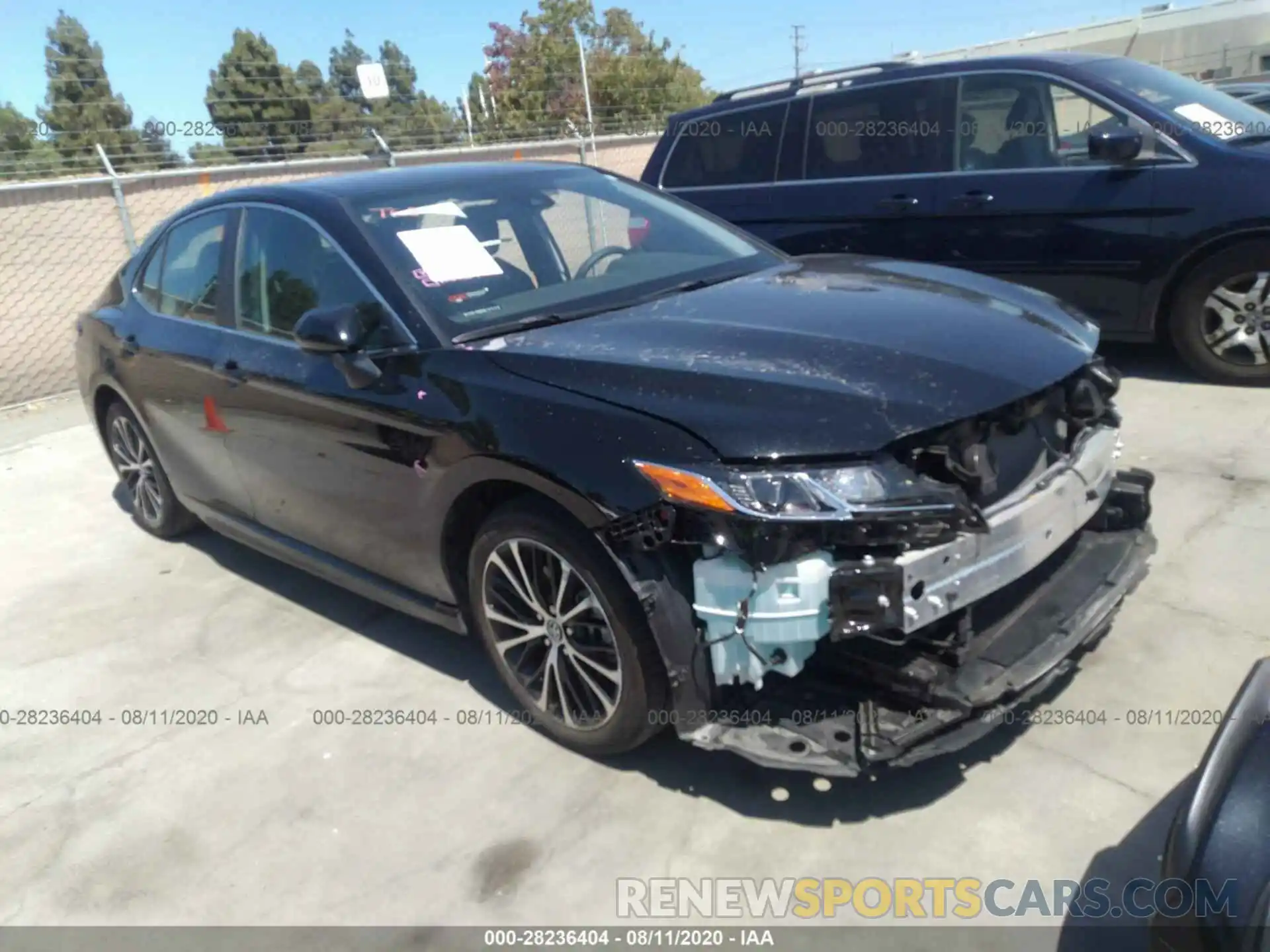 1 Photograph of a damaged car 4T1B11HK8KU833781 TOYOTA CAMRY 2019