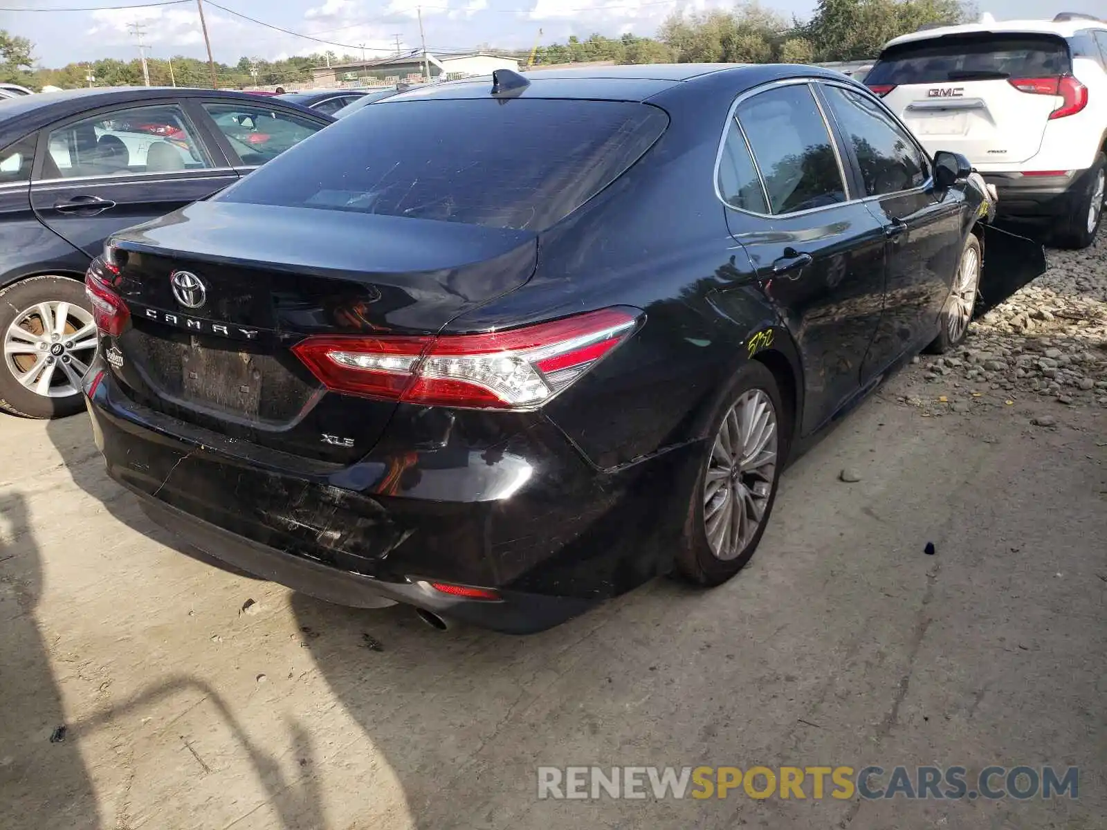 4 Photograph of a damaged car 4T1B11HK8KU838978 TOYOTA CAMRY 2019