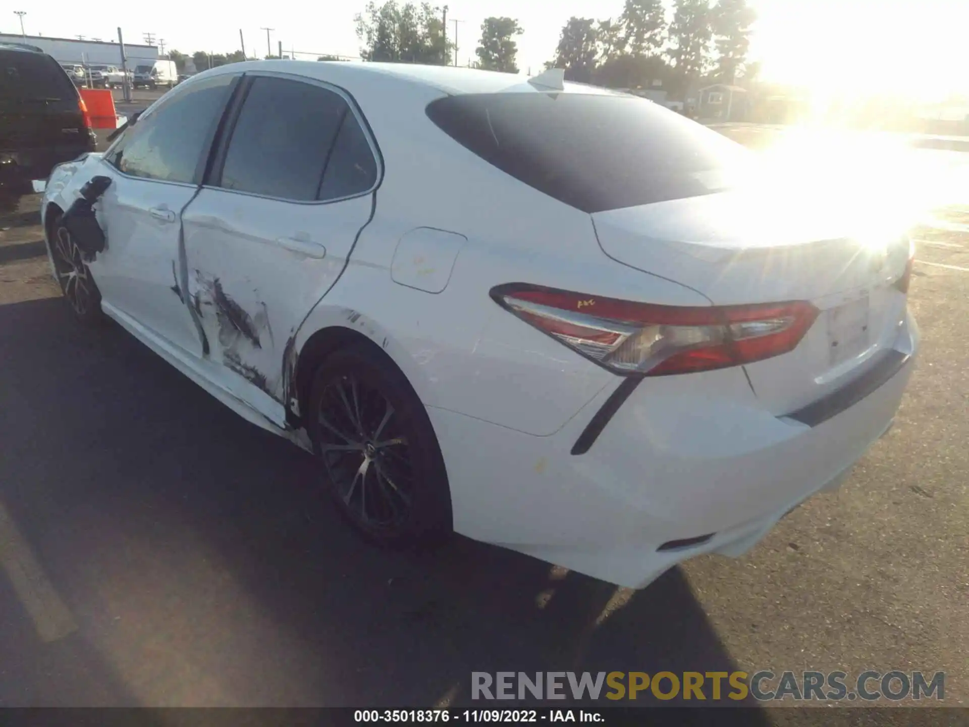 3 Photograph of a damaged car 4T1B11HK8KU843615 TOYOTA CAMRY 2019