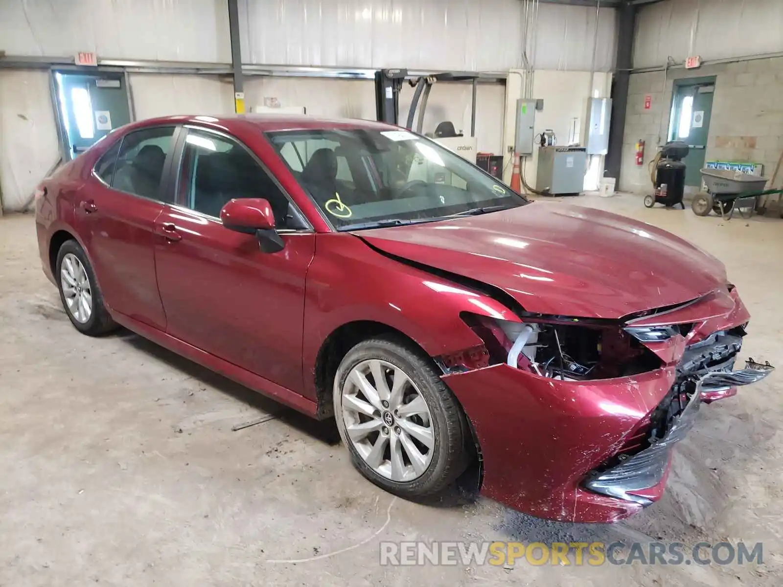 1 Photograph of a damaged car 4T1B11HK8KU845946 TOYOTA CAMRY 2019