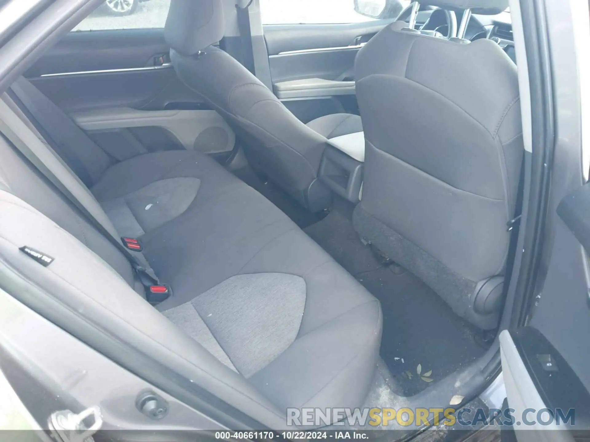 8 Photograph of a damaged car 4T1B11HK8KU846241 TOYOTA CAMRY 2019