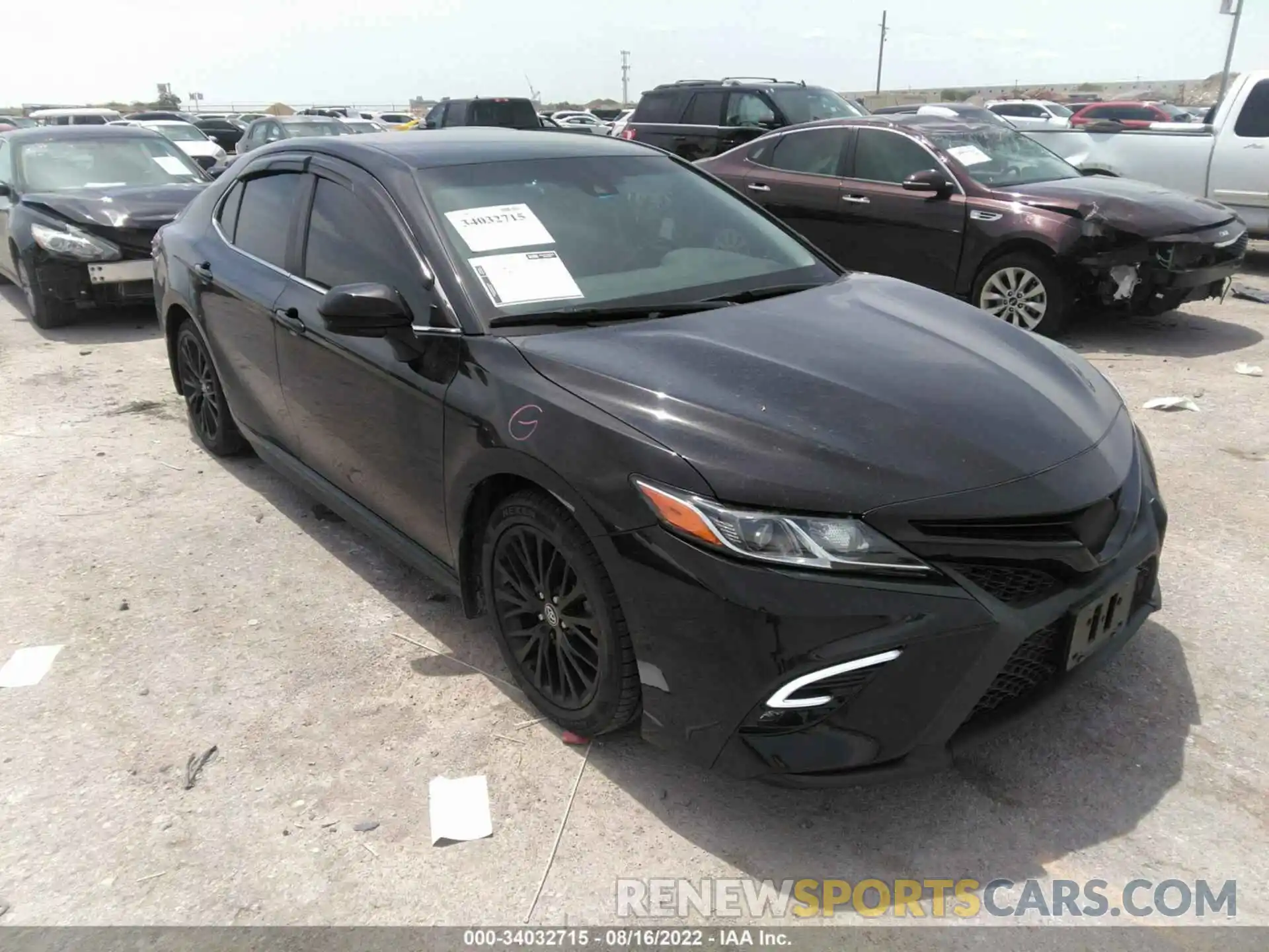 1 Photograph of a damaged car 4T1B11HK8KU846501 TOYOTA CAMRY 2019