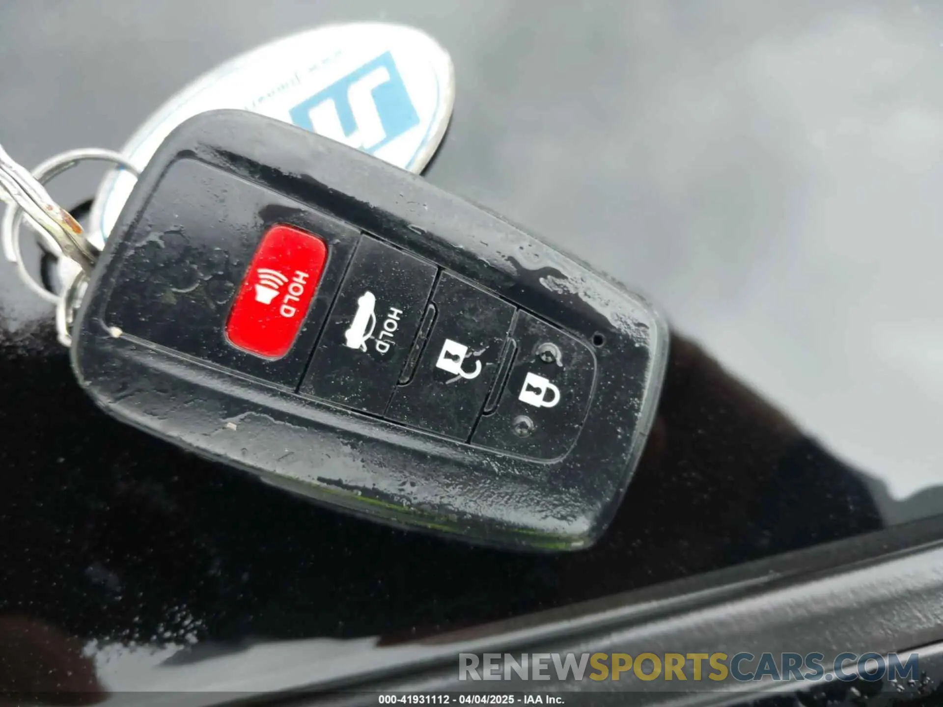 11 Photograph of a damaged car 4T1B11HK8KU848457 TOYOTA CAMRY 2019