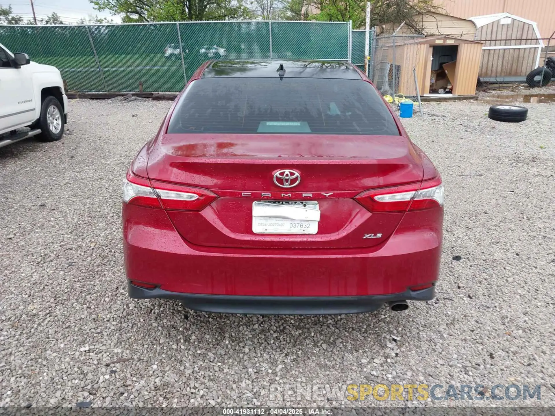 16 Photograph of a damaged car 4T1B11HK8KU848457 TOYOTA CAMRY 2019