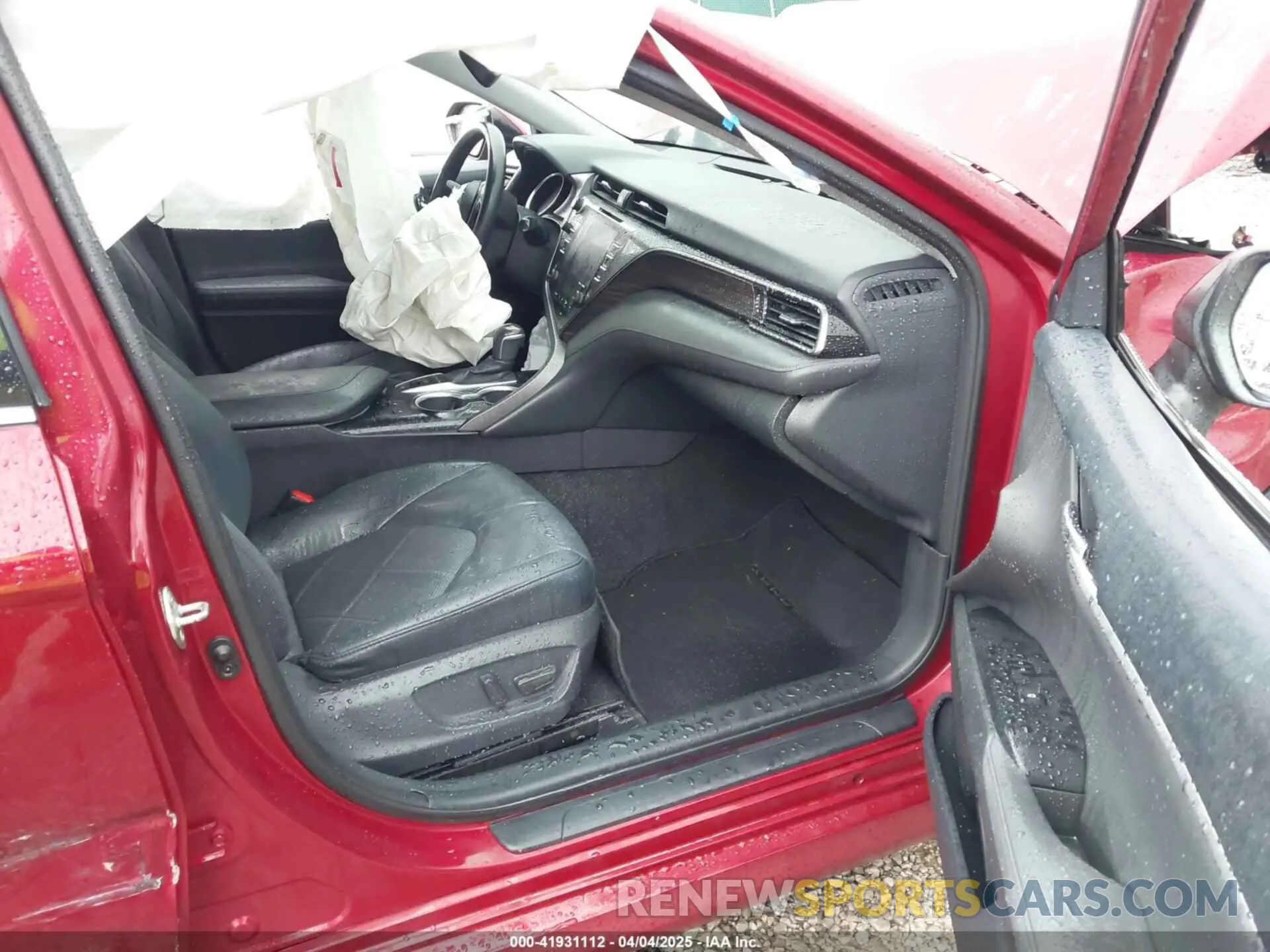 5 Photograph of a damaged car 4T1B11HK8KU848457 TOYOTA CAMRY 2019