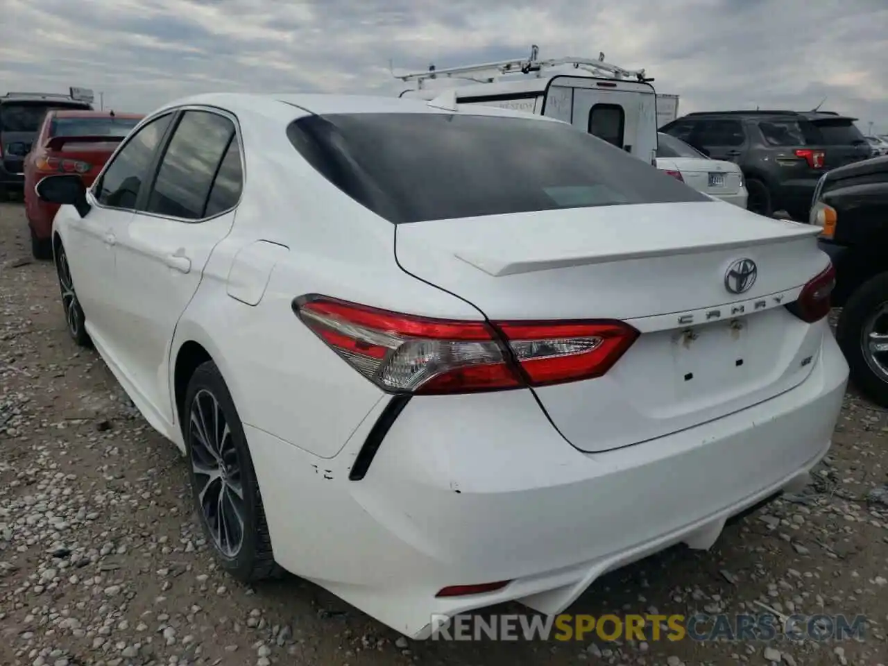 3 Photograph of a damaged car 4T1B11HK8KU848619 TOYOTA CAMRY 2019