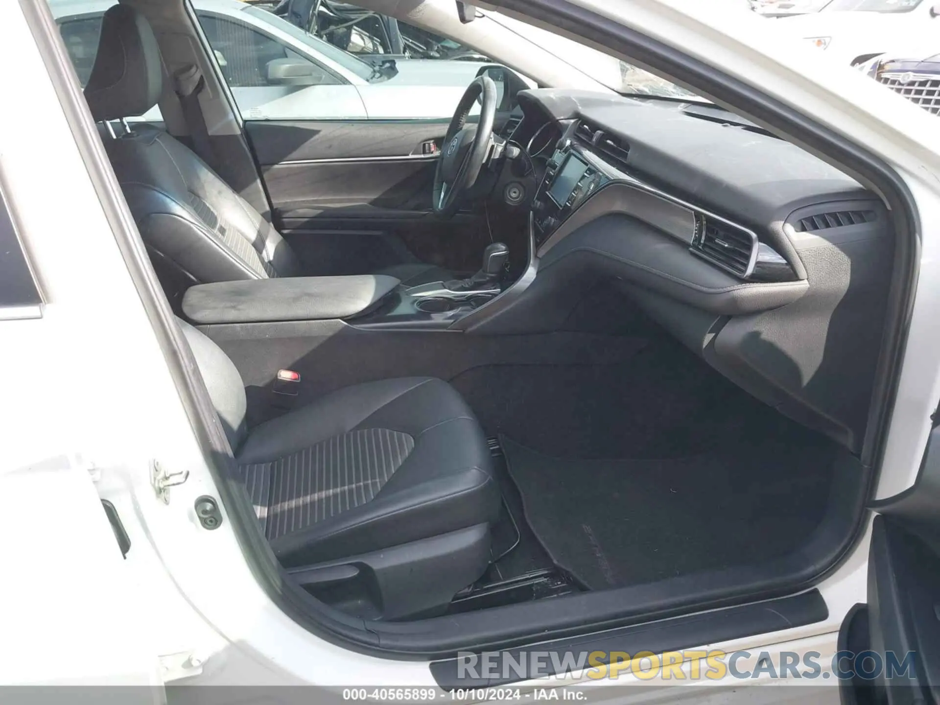 5 Photograph of a damaged car 4T1B11HK8KU849897 TOYOTA CAMRY 2019