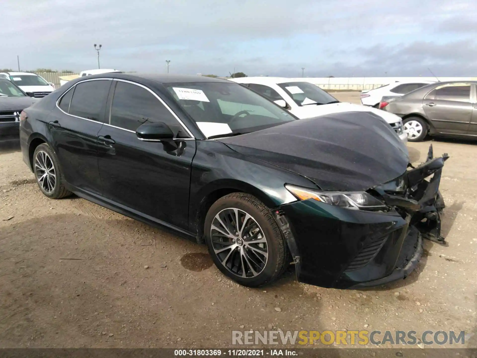 1 Photograph of a damaged car 4T1B11HK8KU855697 TOYOTA CAMRY 2019