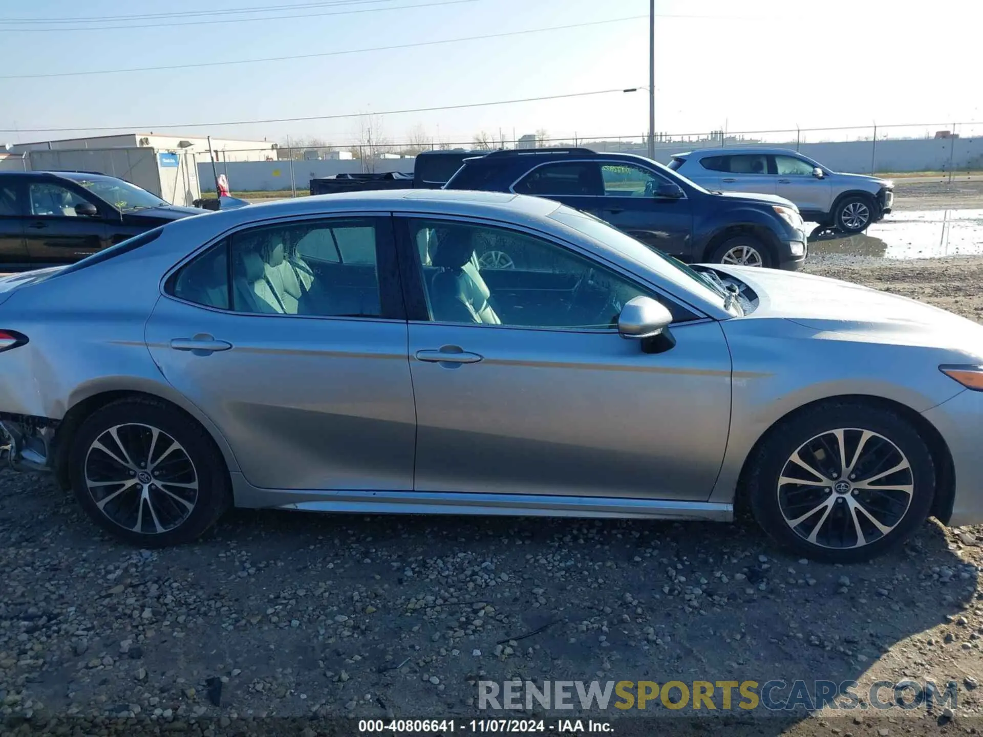 13 Photograph of a damaged car 4T1B11HK8KU856753 TOYOTA CAMRY 2019