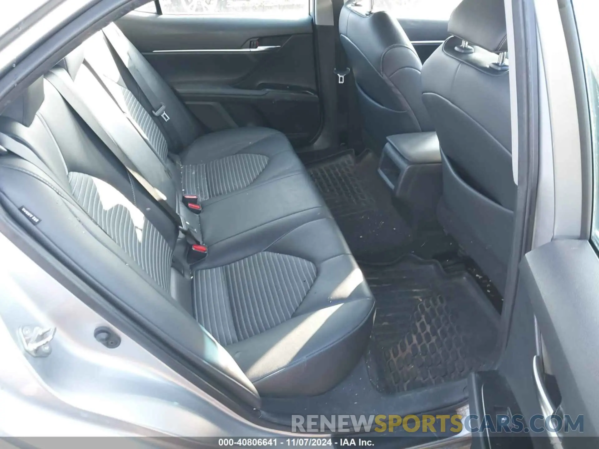 8 Photograph of a damaged car 4T1B11HK8KU856753 TOYOTA CAMRY 2019