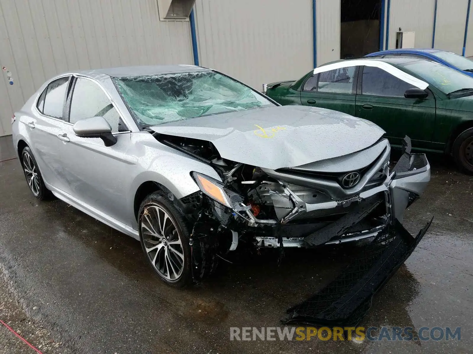 1 Photograph of a damaged car 4T1B11HK9KU166073 TOYOTA CAMRY 2019