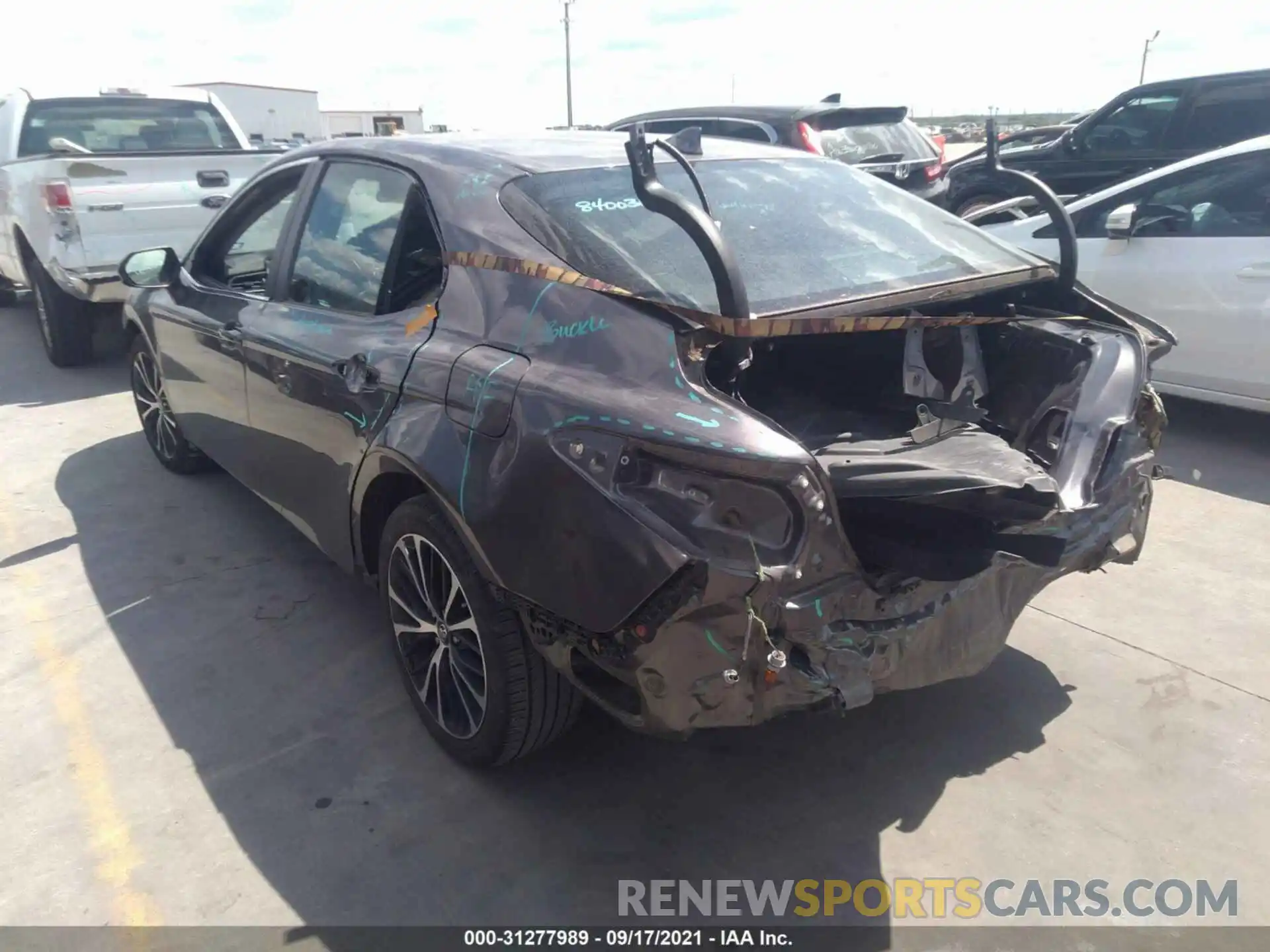 3 Photograph of a damaged car 4T1B11HK9KU173816 TOYOTA CAMRY 2019