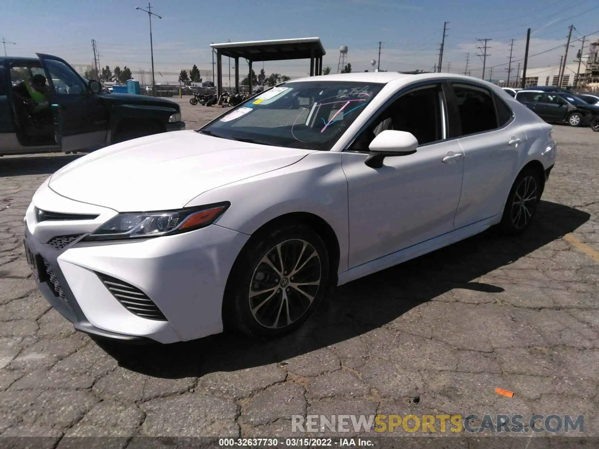 2 Photograph of a damaged car 4T1B11HK9KU174917 TOYOTA CAMRY 2019